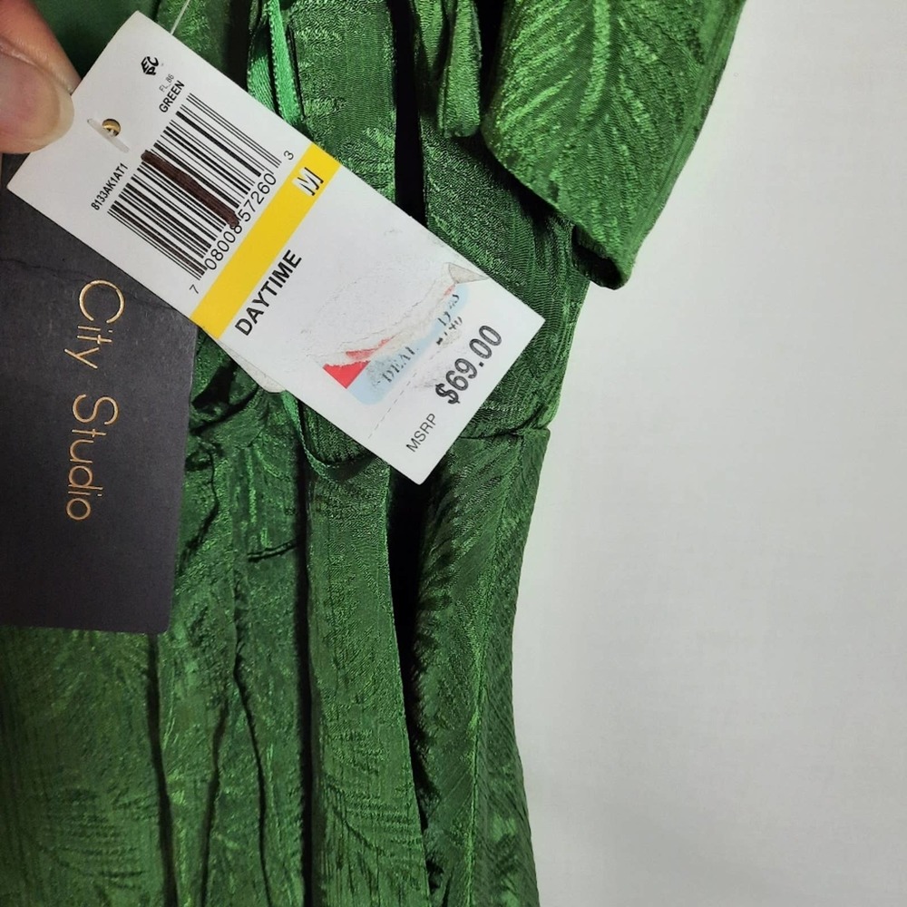 City Studio Women Juniors Medium Wrap Dress Green - Picture 9 of 9